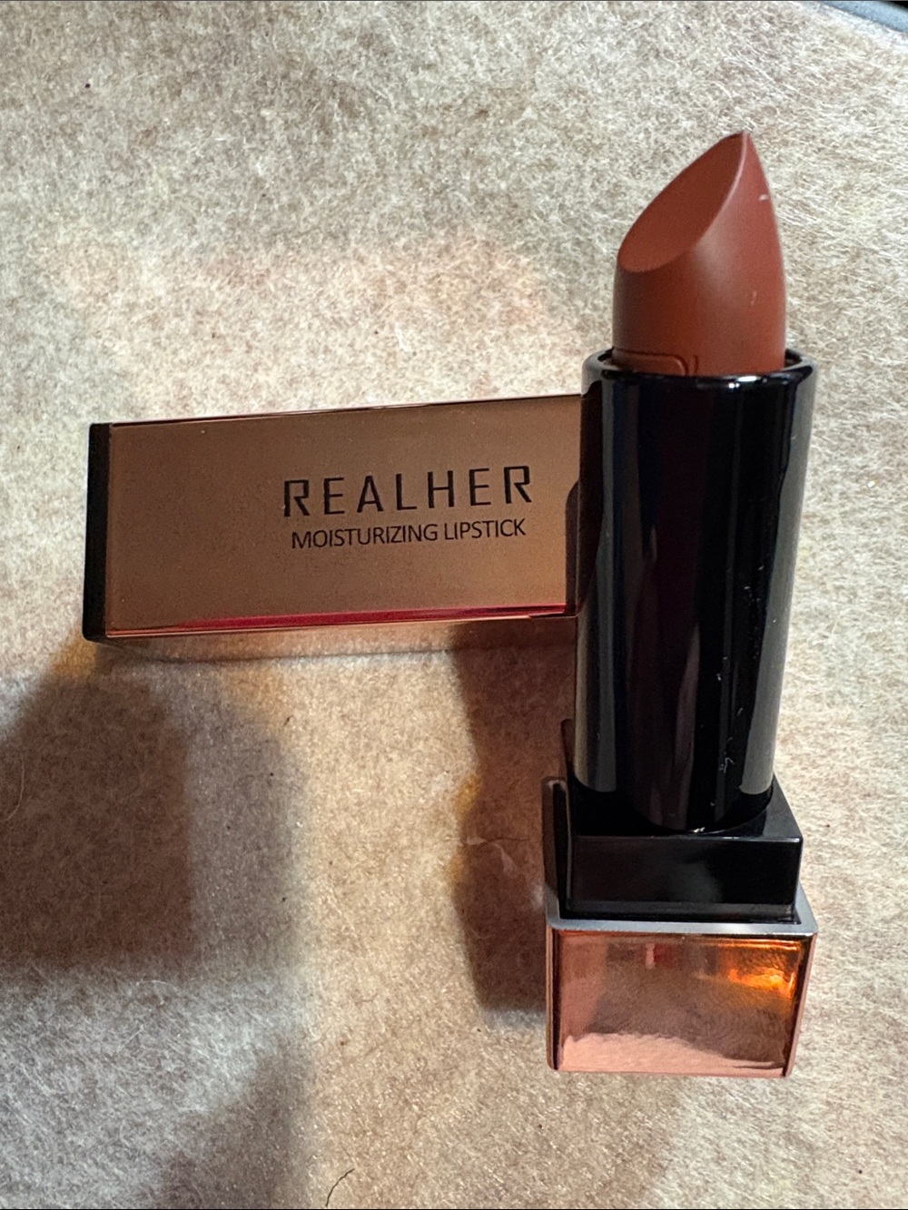 💄RealHer Moisturizing Lipstick - Chestnut